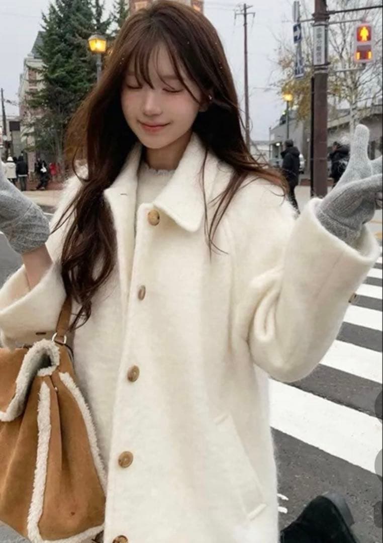 新品】The Barnnet シャギーコート ブランドロゴ入りハンガー付き