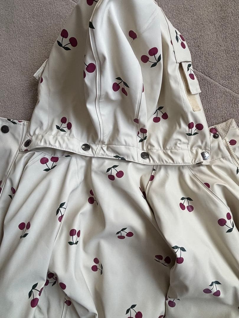 スキーウェア さくらんぼ柄 kuling 海外子供服 子供ウェア 2024