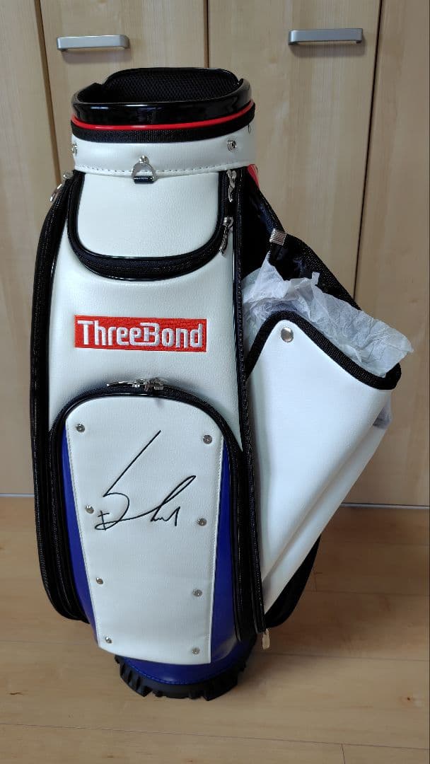 申ジエモデル　　ThreeBond キャディバッグ ホワイト/レッド/ブルー