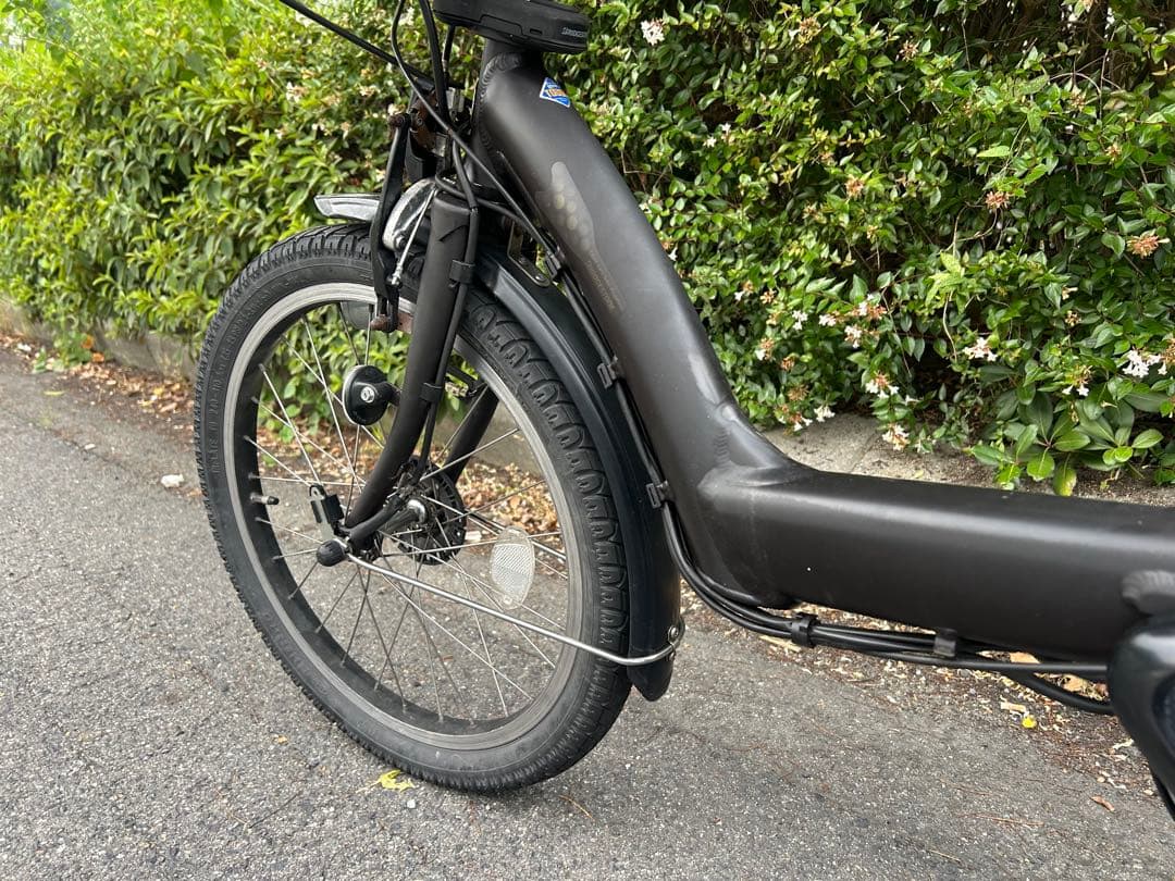 兵庫県神戸市より！ブリヂストン　アンジェリーノプチ20×2.125　スペアＢ付属