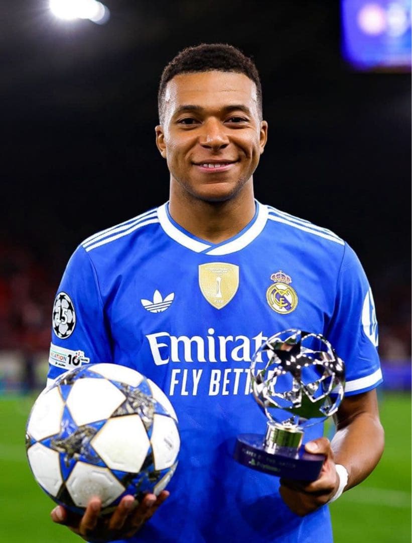 激レア レアルマドリード キリアンムパッペ 長袖ユニフォーム背番号10 US L