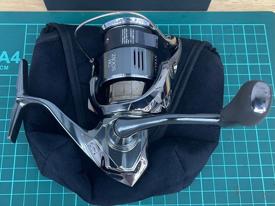 極美品！シマノ 22ステラ 2500SHG スピニングリール