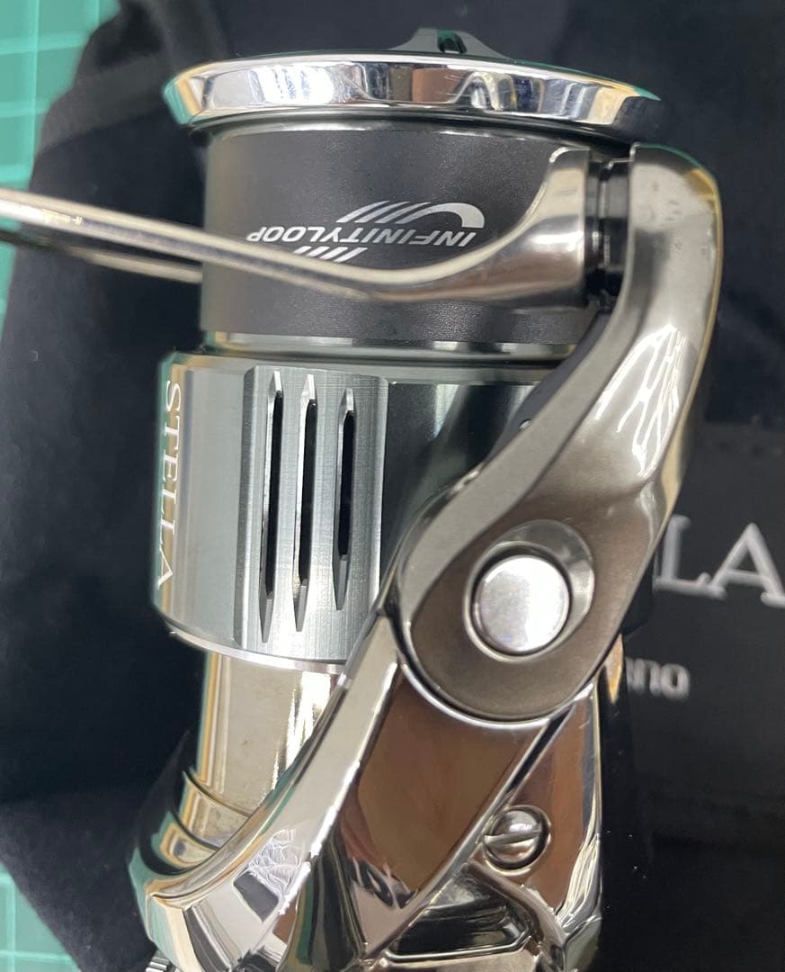 極美品！シマノ 22ステラ 2500SHG スピニングリール