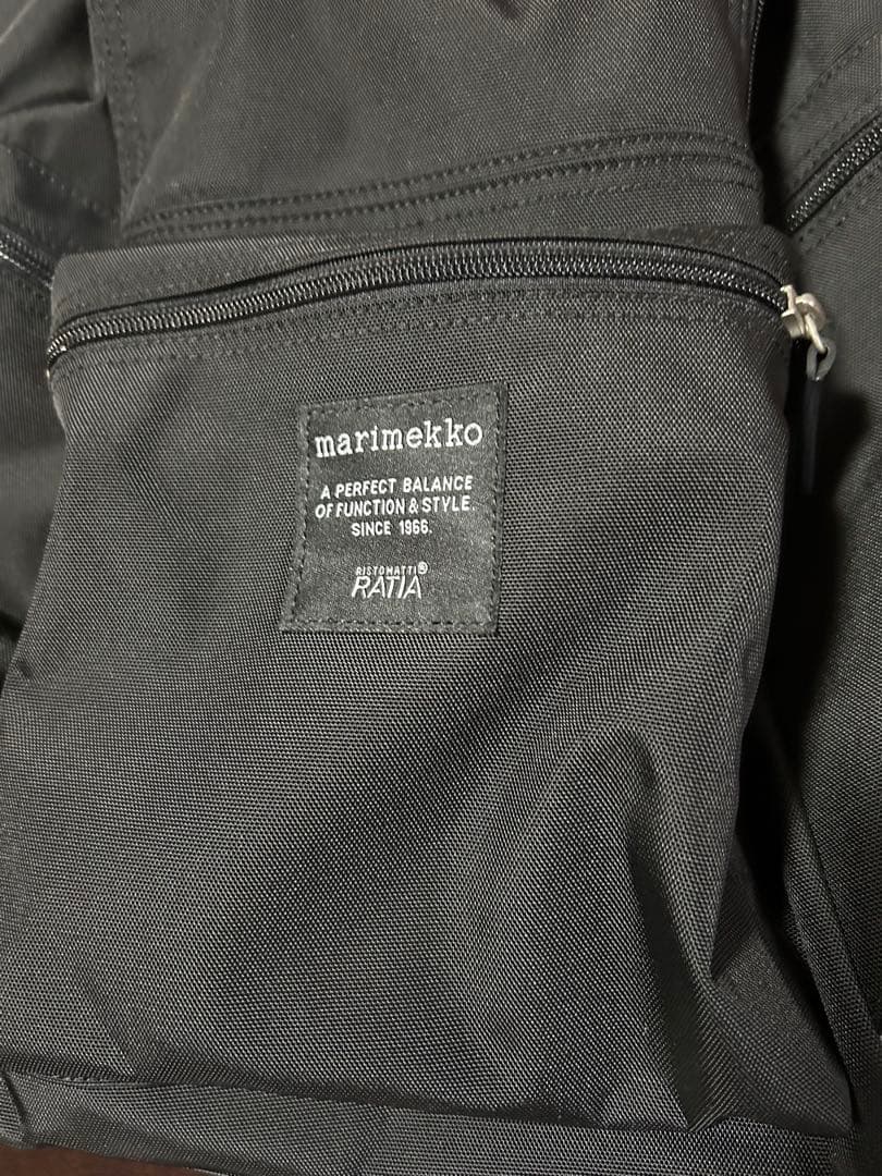 marimekko マリメッコバディBUDDY リュックブラック黒
