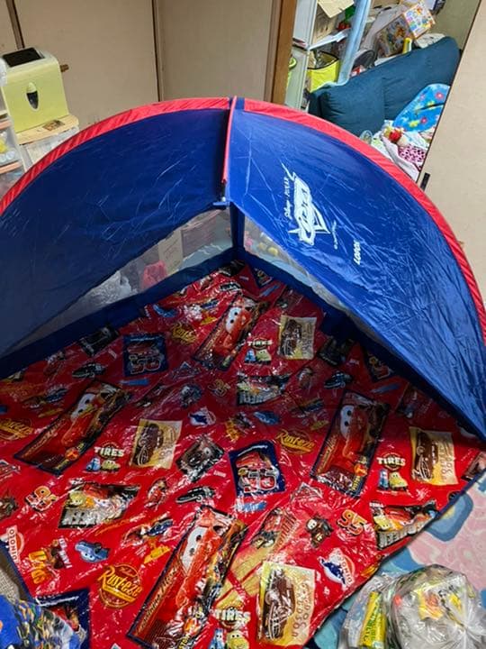 カーズ 日除けテント？