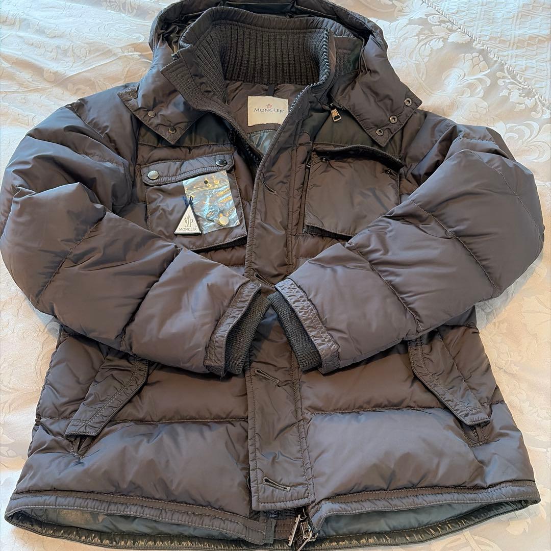 MONCLER フード付きダウンジャケット グレー
