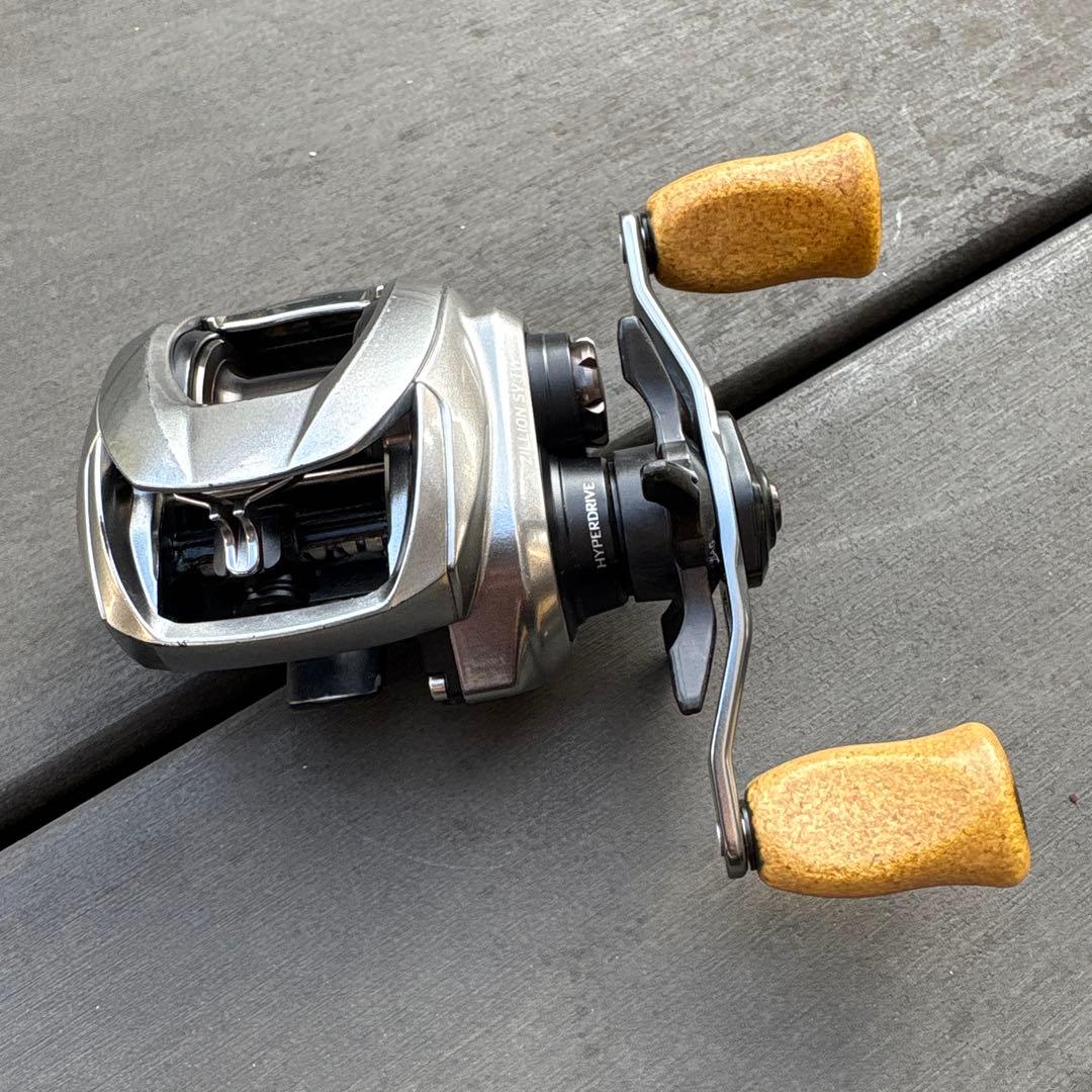 ダイワ 21ジリオン ZILLION SV TW 1000HL コルクノブ