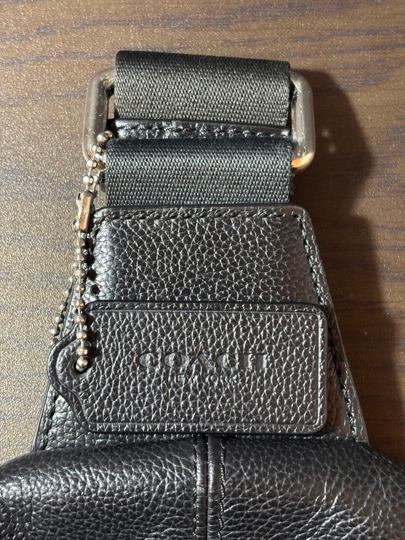 【大幅値下】コーチ メンズ ボディバッグ ブラック