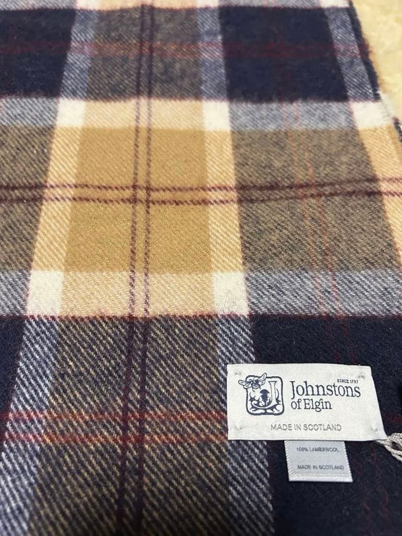 新品Johnstons of Elgin マフラー ユニセックス タグ付