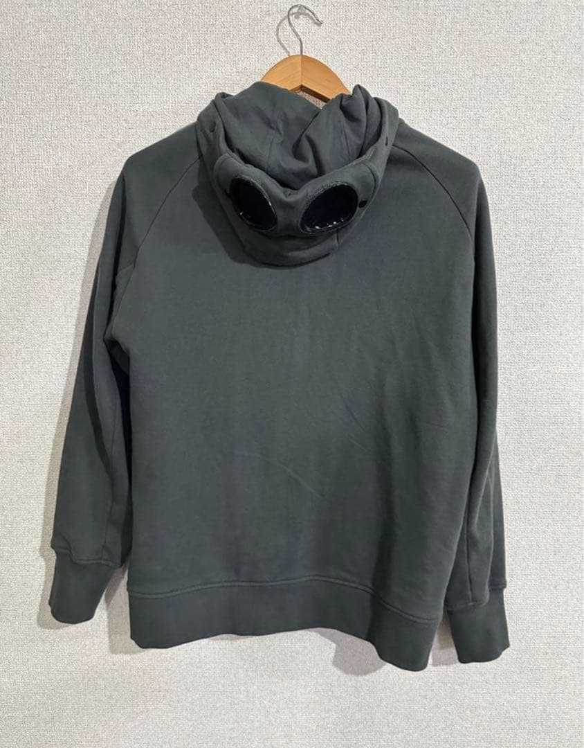 C.P.Company パーカー