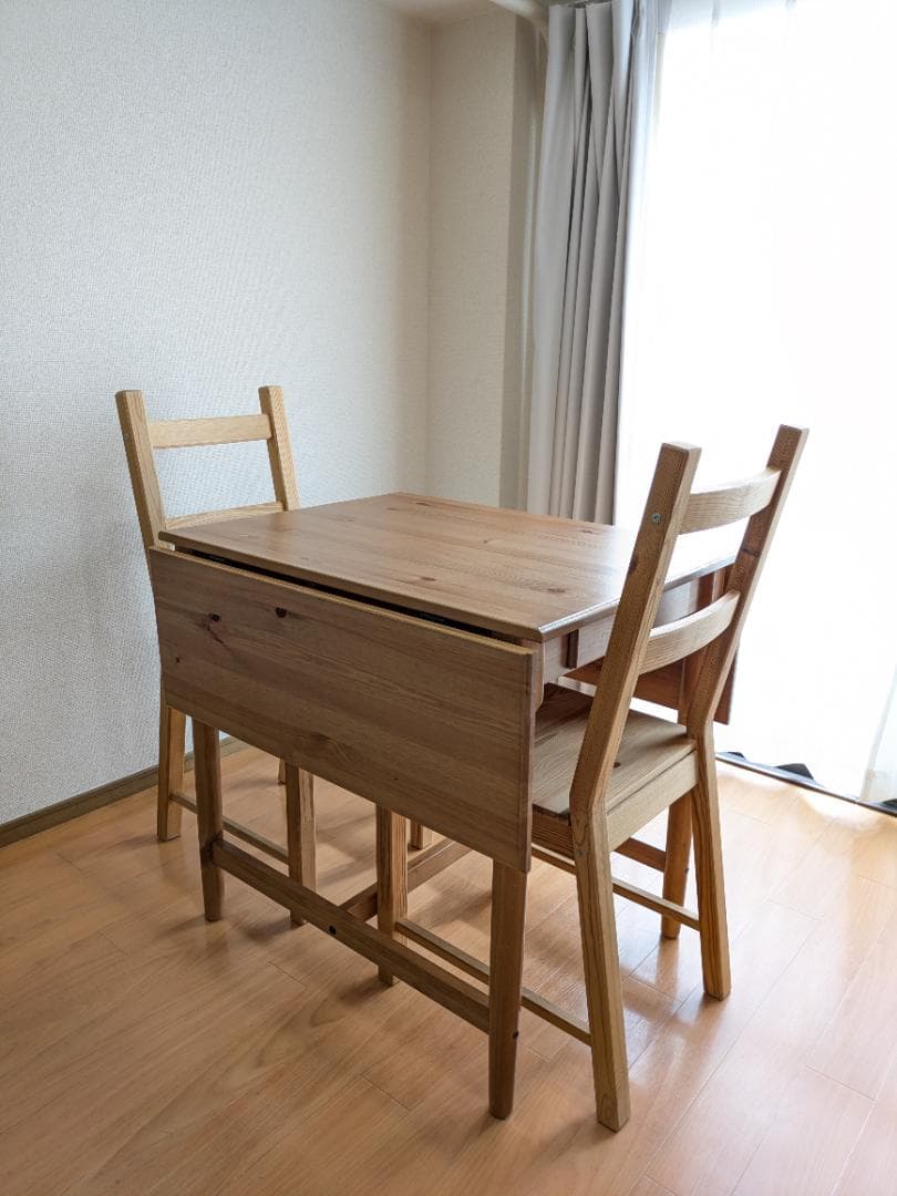 IKEA　ダイニングテーブル