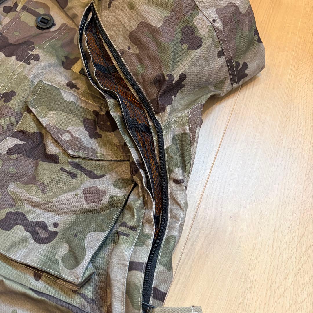 【希少】BURTON UNDEFEATED ALPHA スノボウェア 上下 M