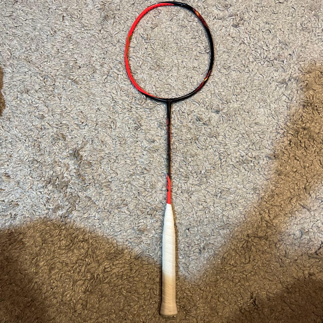 バドミントンラケット アストロクス77 ジャンク品 - ラケット