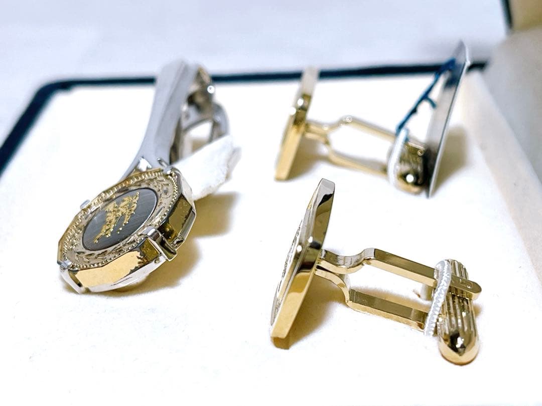 未使用】Burberry SILVER925 騎士 ネクタイピン カフス - メルカリ