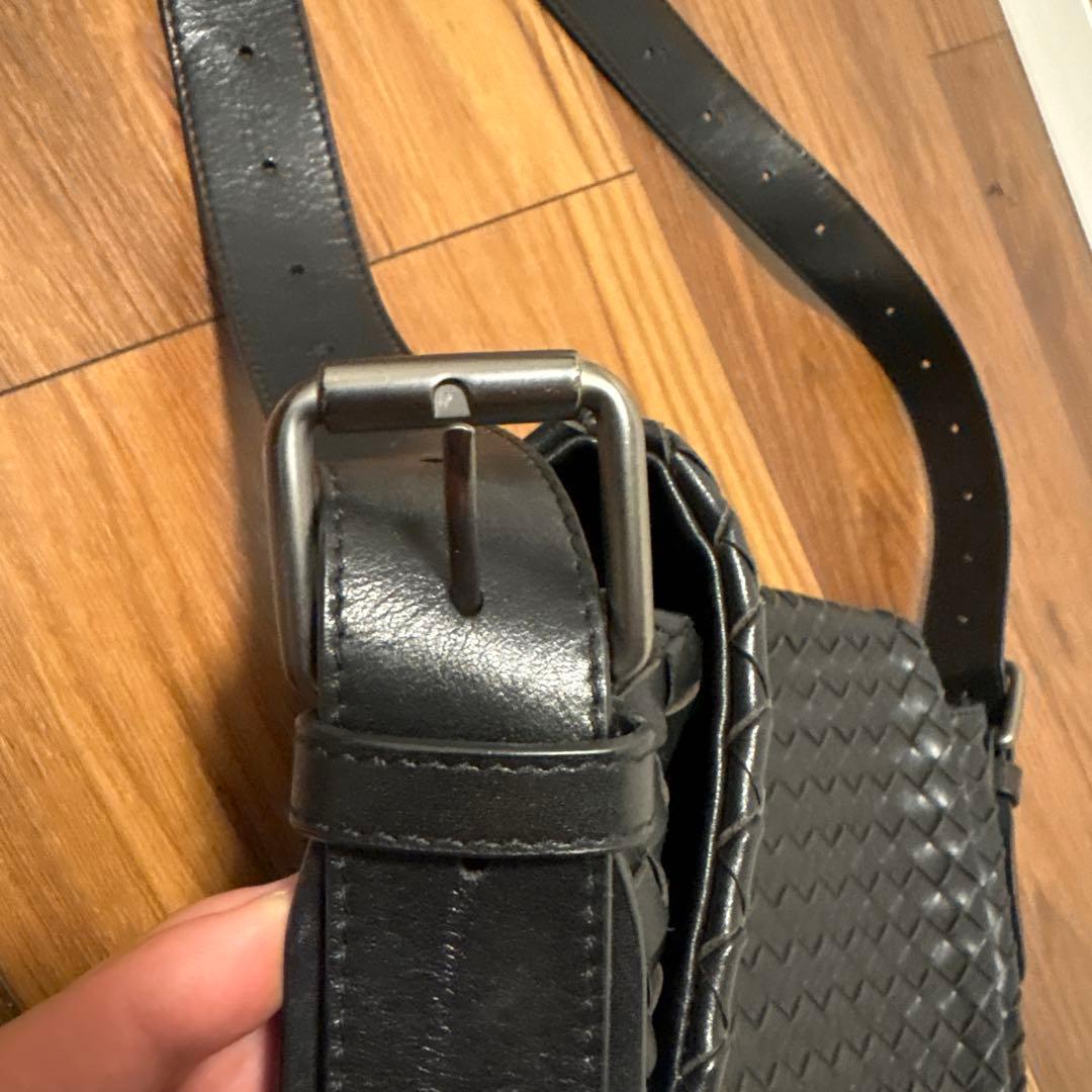 BOTTEGA VENETA ブラックショルダーバッグ