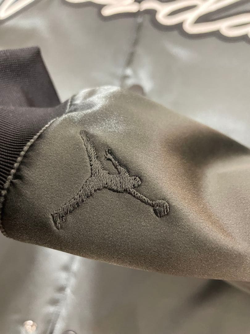 JORDAN MVP バーシティジャケット オフノワール/セイル Lロゴ刺繍