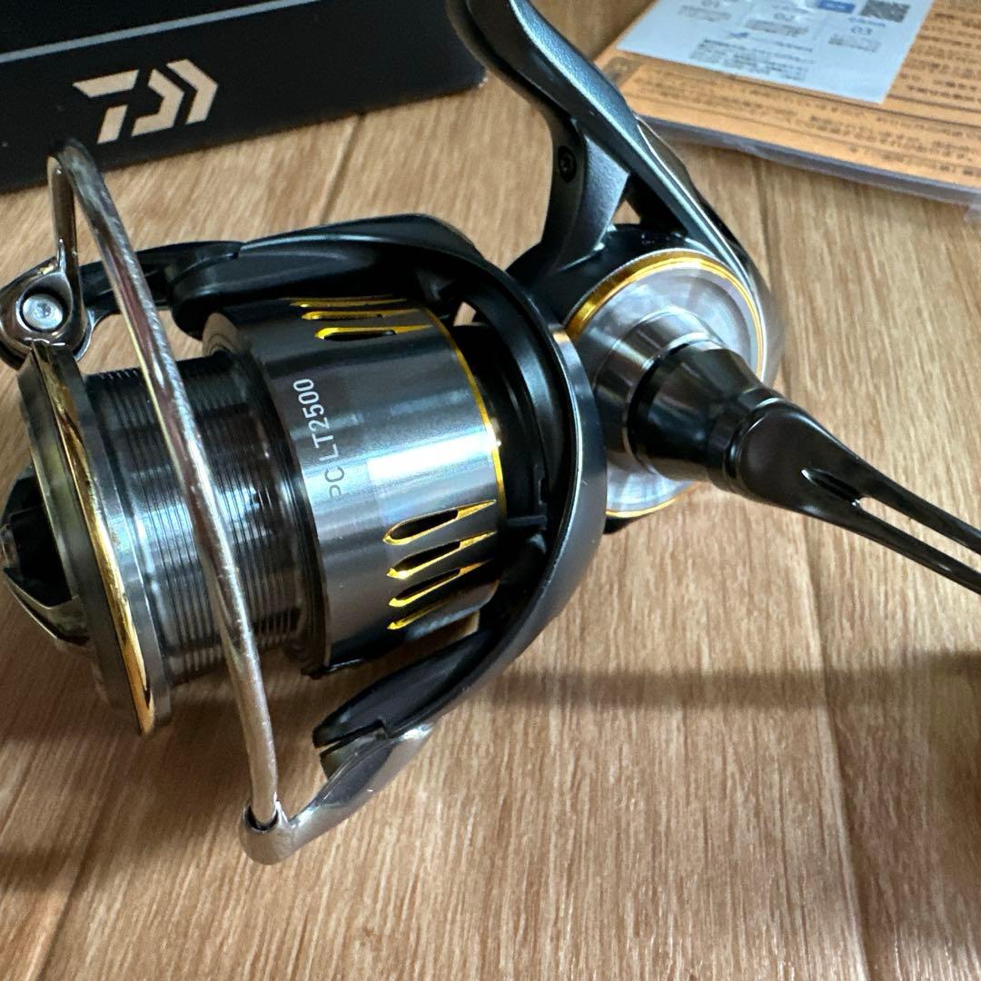 Daiwa PC-LT2500 スピニングリール