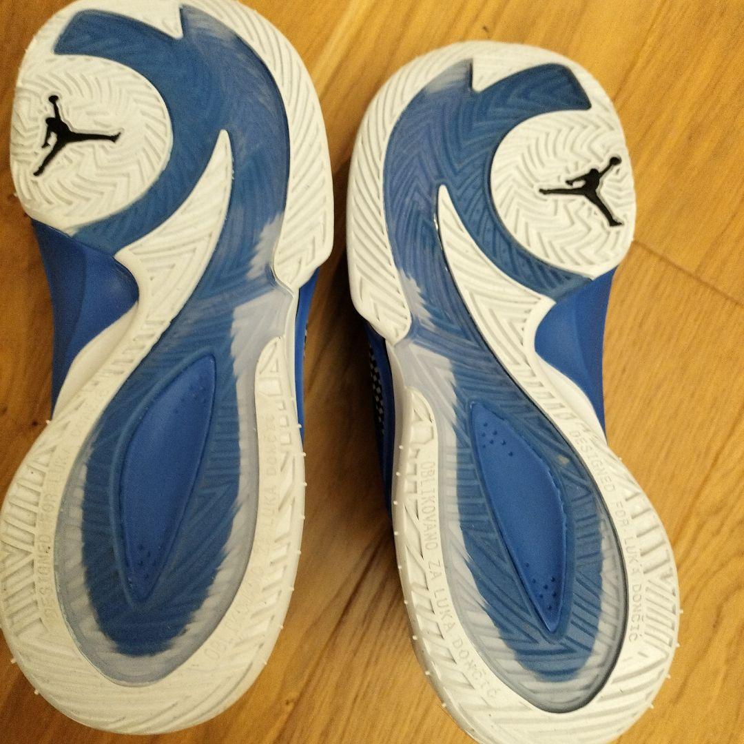 ジョーダンバスケットシューズ バッシュ ルカ 3 PF ルカ・ドンチッチ