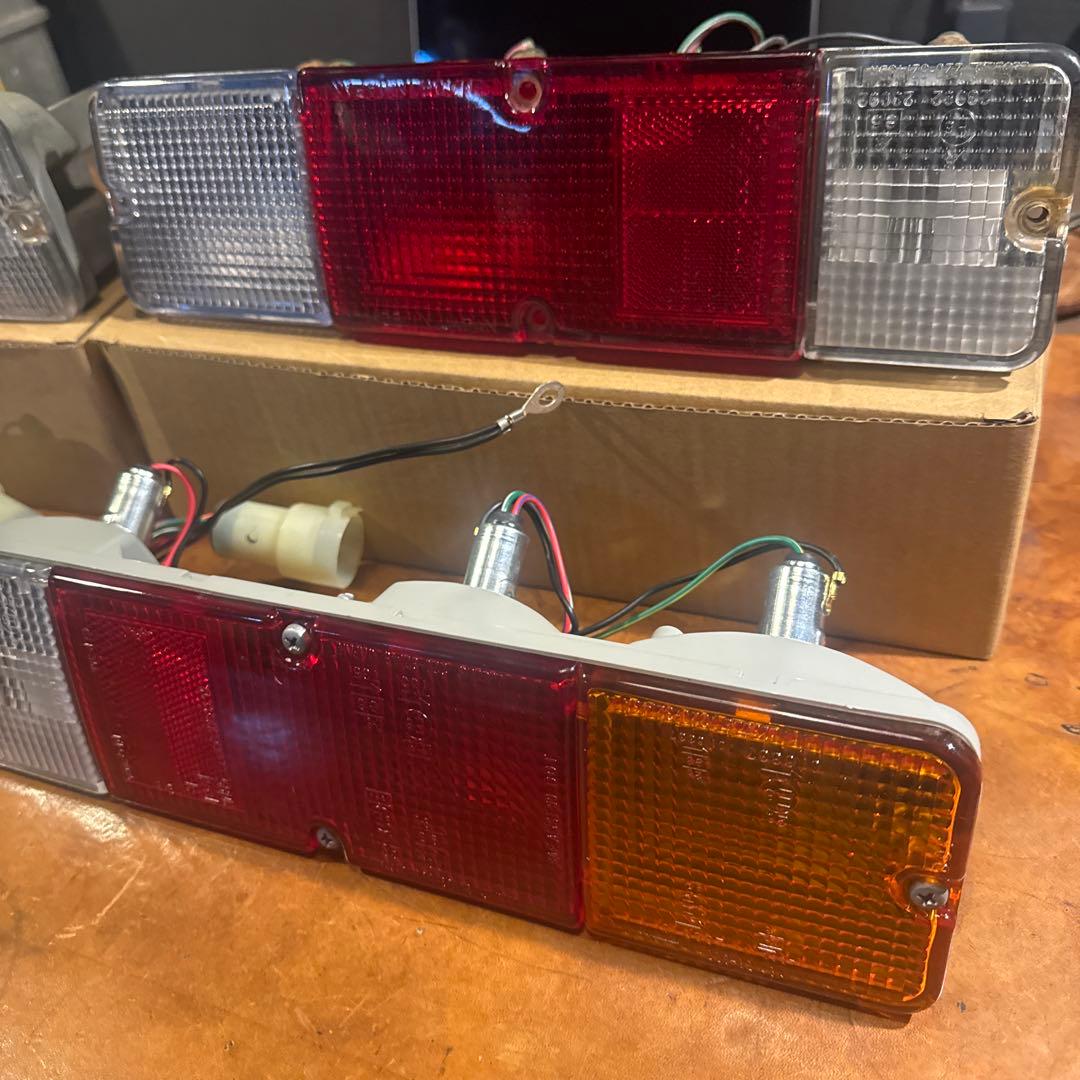 ja11 ジムニー テールランプ スズキ 純正 新品未使用品 社外品おまけ付き