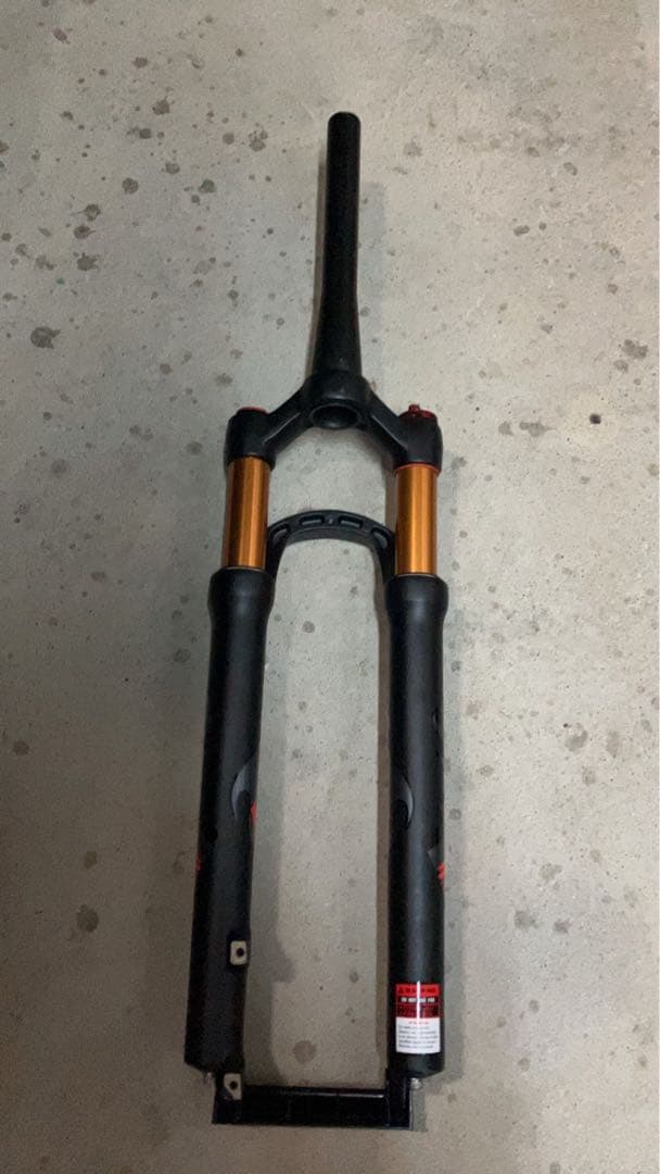 XC32エアーサスペンションブラック/オレンジ - メルカリ