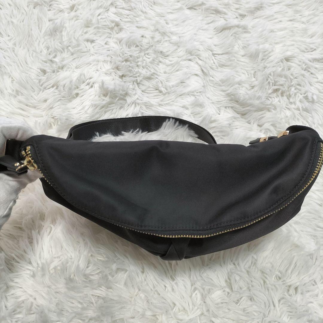 【美品】【TOCCA】撥水 RIBBON KNOT ボディバッグ ナイロン