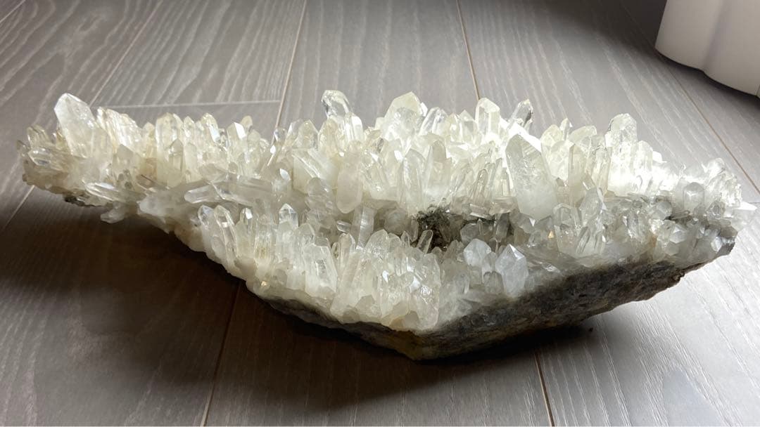 希少VEDA ヒマラヤ カンチェンジュンガ水晶 BIGクラスター - メルカリ