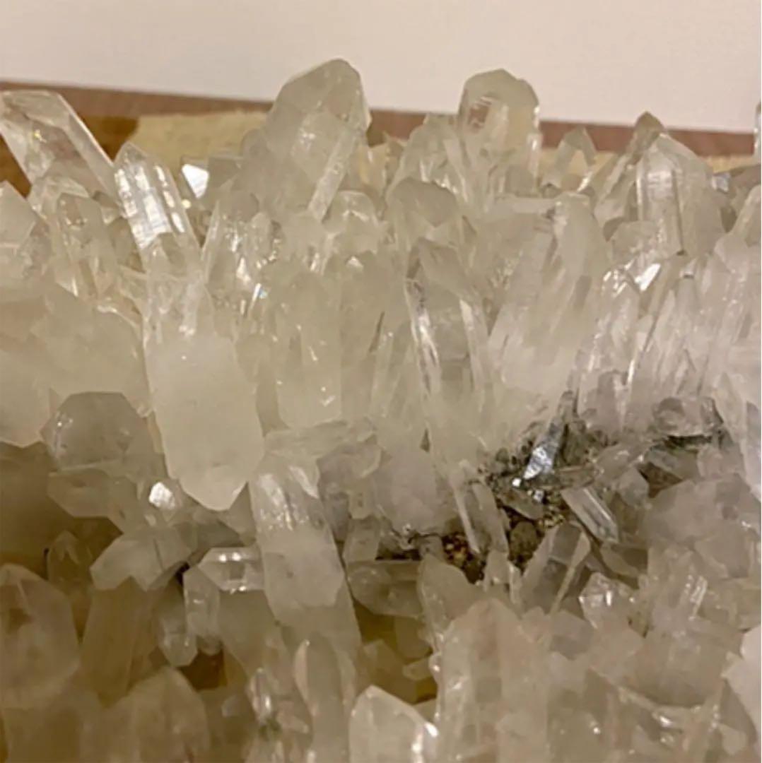 希少VEDA ヒマラヤ カンチェンジュンガ水晶 BIGクラスター - メルカリ