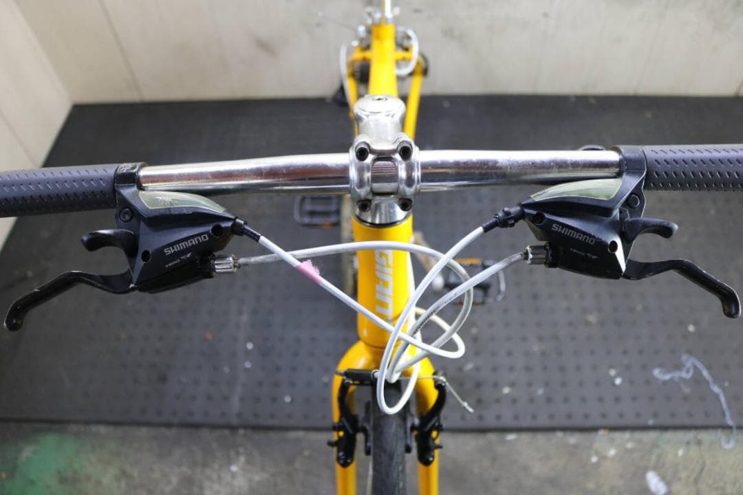 GIANT ESCAPE R3 700C アルミ24速 435mm YELLOW