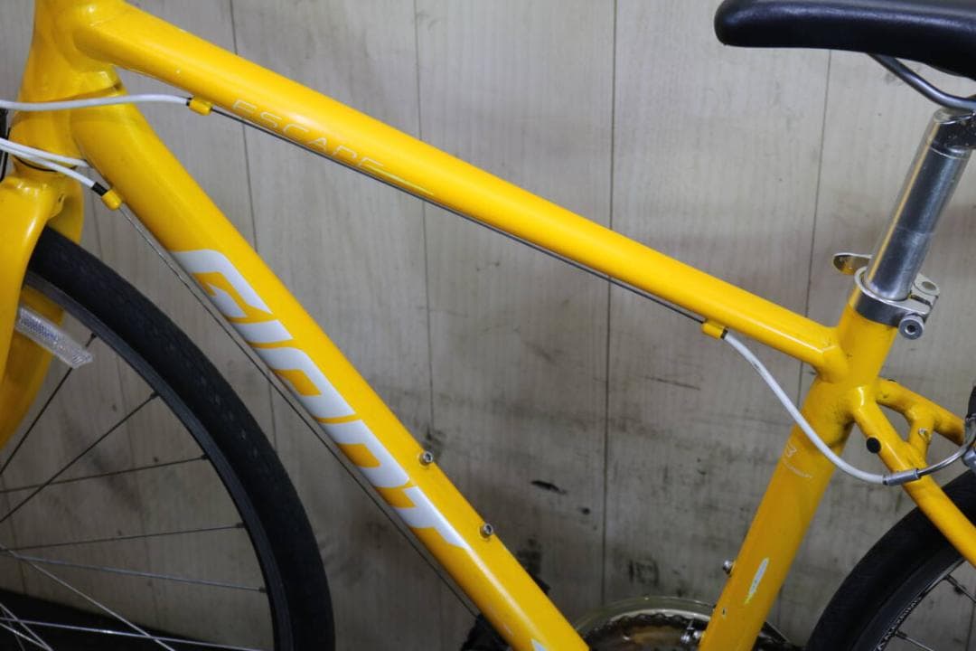 GIANT ESCAPE R3 700C アルミ24速 435mm YELLOW
