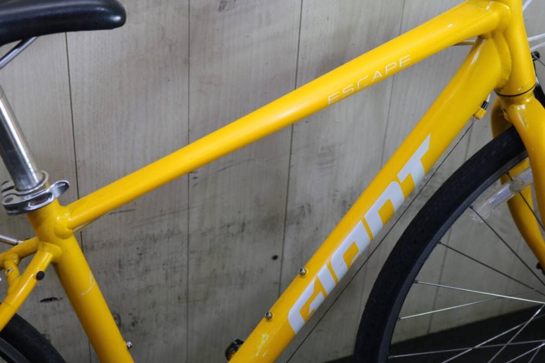 GIANT ESCAPE R3 700C アルミ24速 435mm YELLOW