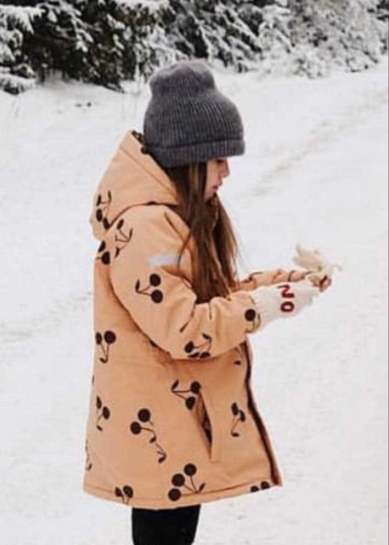 クリーニング済 tiny cottons スノージャケット&パンツ セット 8Y