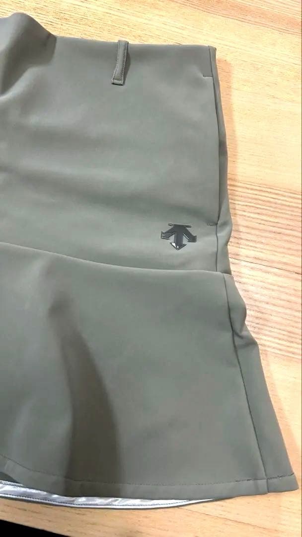 期間限定値下げ！DESCENTE デサント フレアスカート ゴルフ Mサイズ