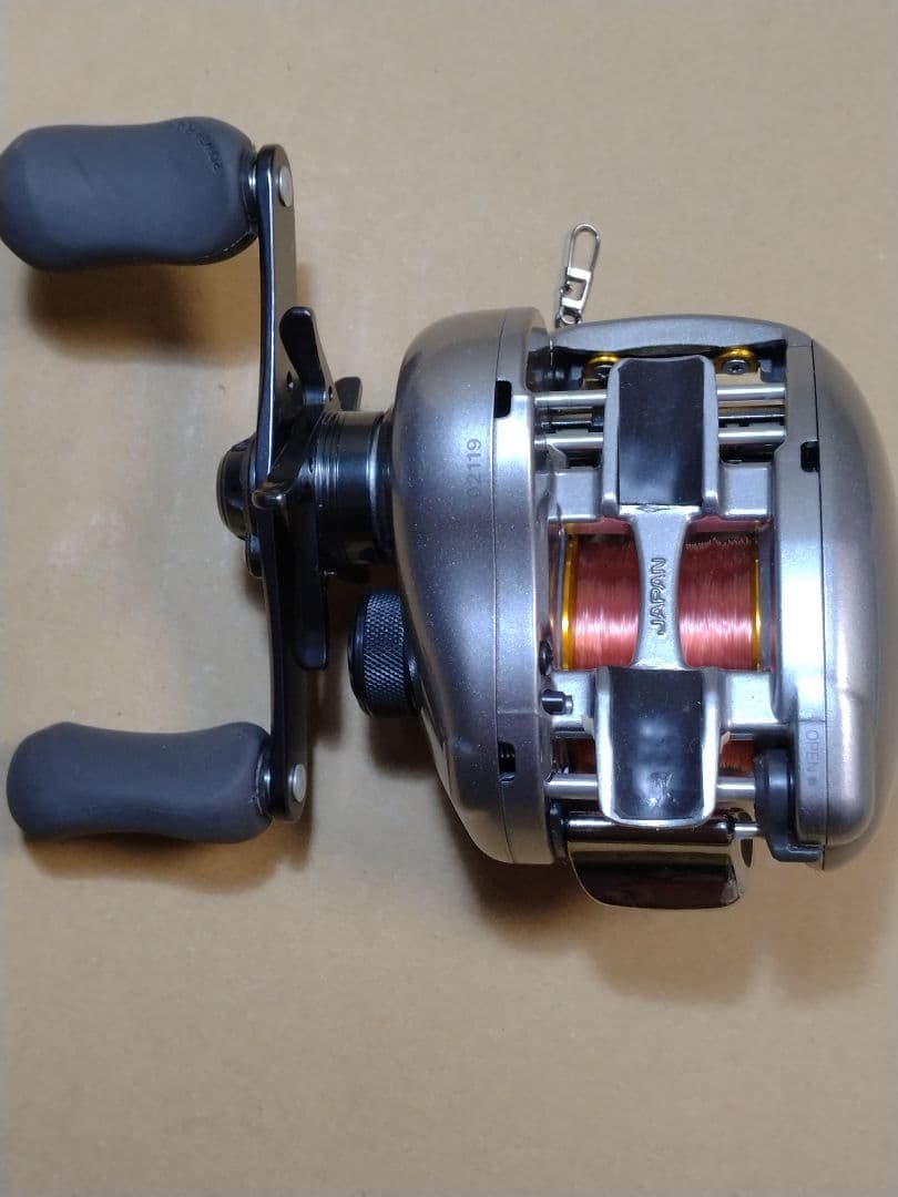 中古良品　シマノ 07メタニウムMg7 右ハンドル