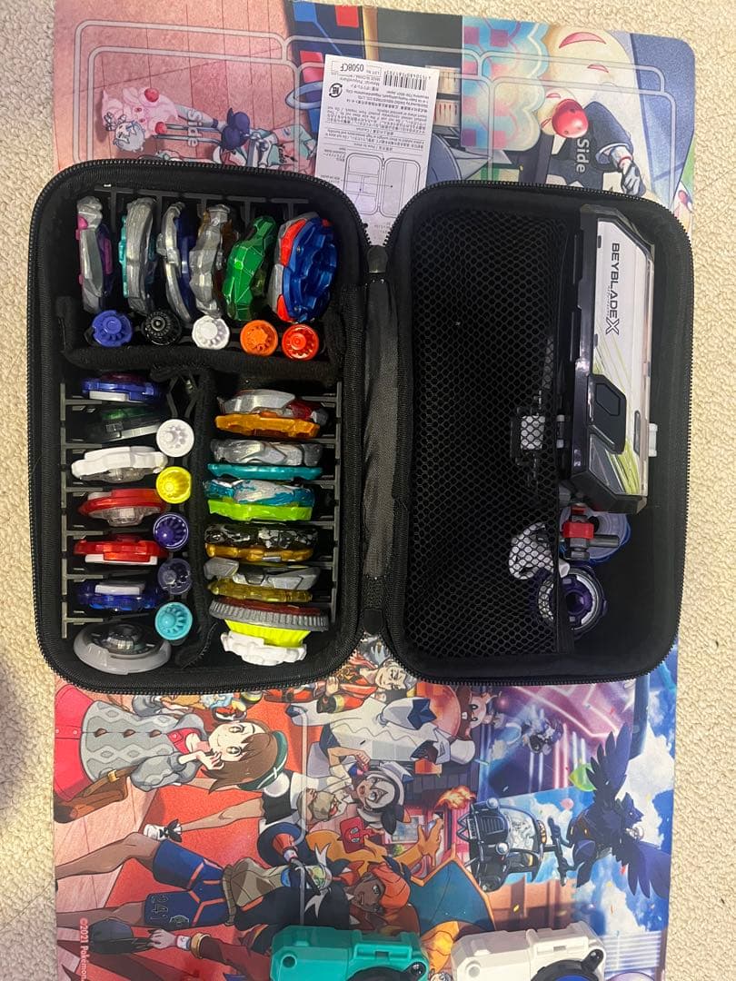 ベイブレードxセットスタジアム付きケース付き ワイバーンホバー重量