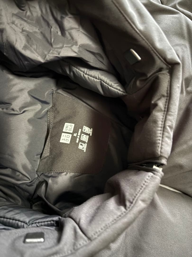 し*ん様 【UNIQLO】ユニクロシームレスダウンパーカ ダウンジャケット　ブラ