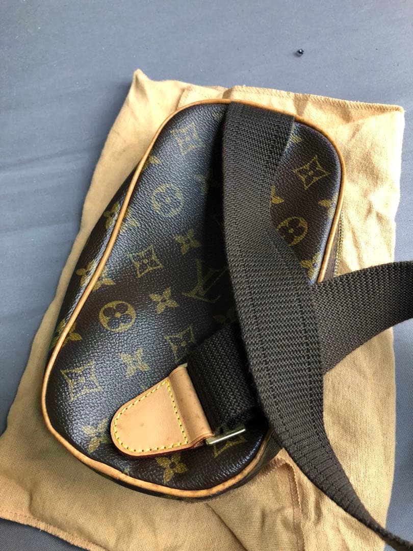 ▲【美品】LOUISVUITTON モノグラム　ポシェットガンジュ