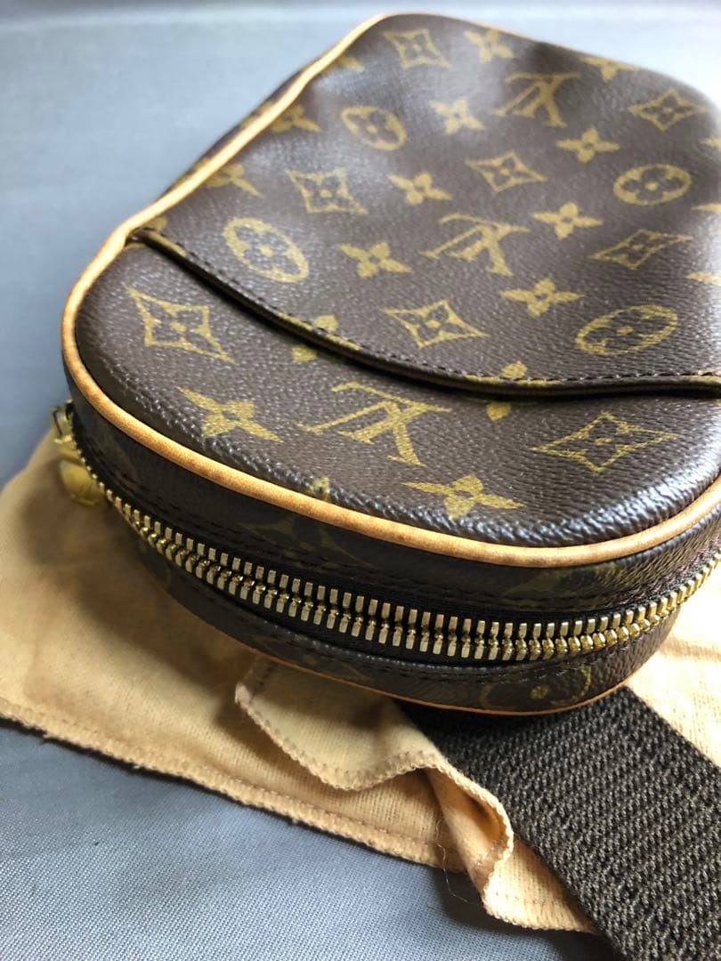 ▲【美品】LOUISVUITTON モノグラム　ポシェットガンジュ