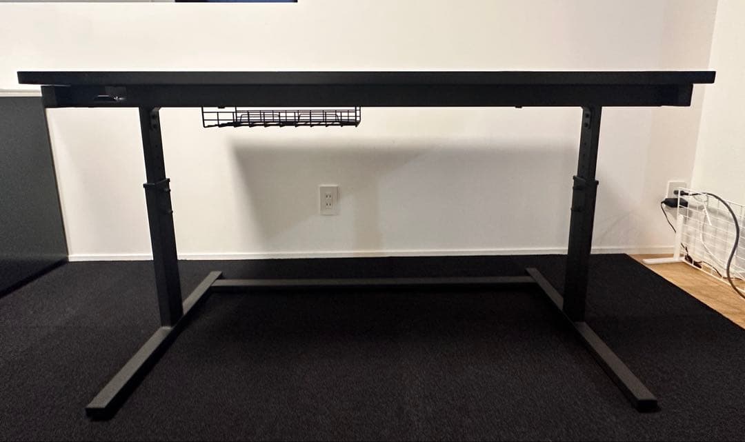 坂田店長IRIS OHYAMA昇降デスク＋ ゲーミングチェア