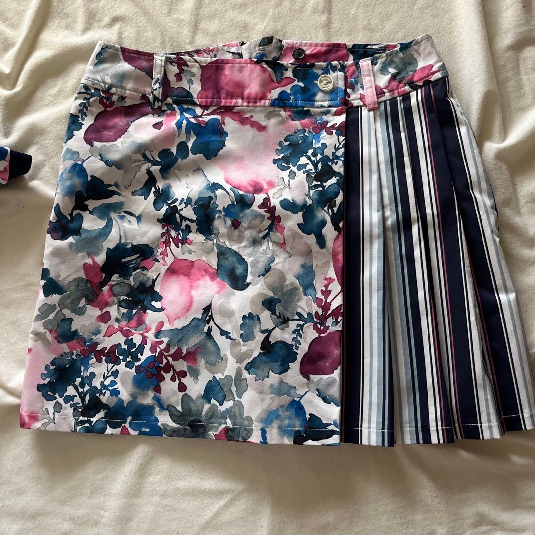 ゴルフ用花柄ポロシャツとスカートセット