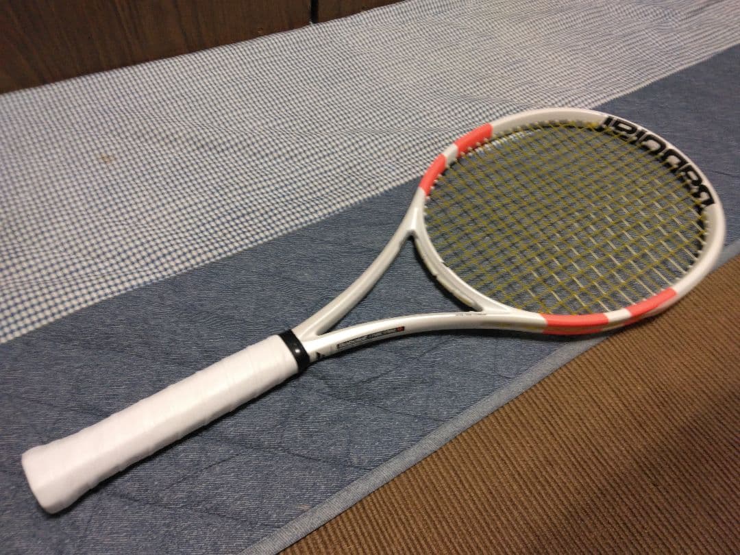 Babolat ピュアストライク97 硬式用テニスラケット 値下げOK！