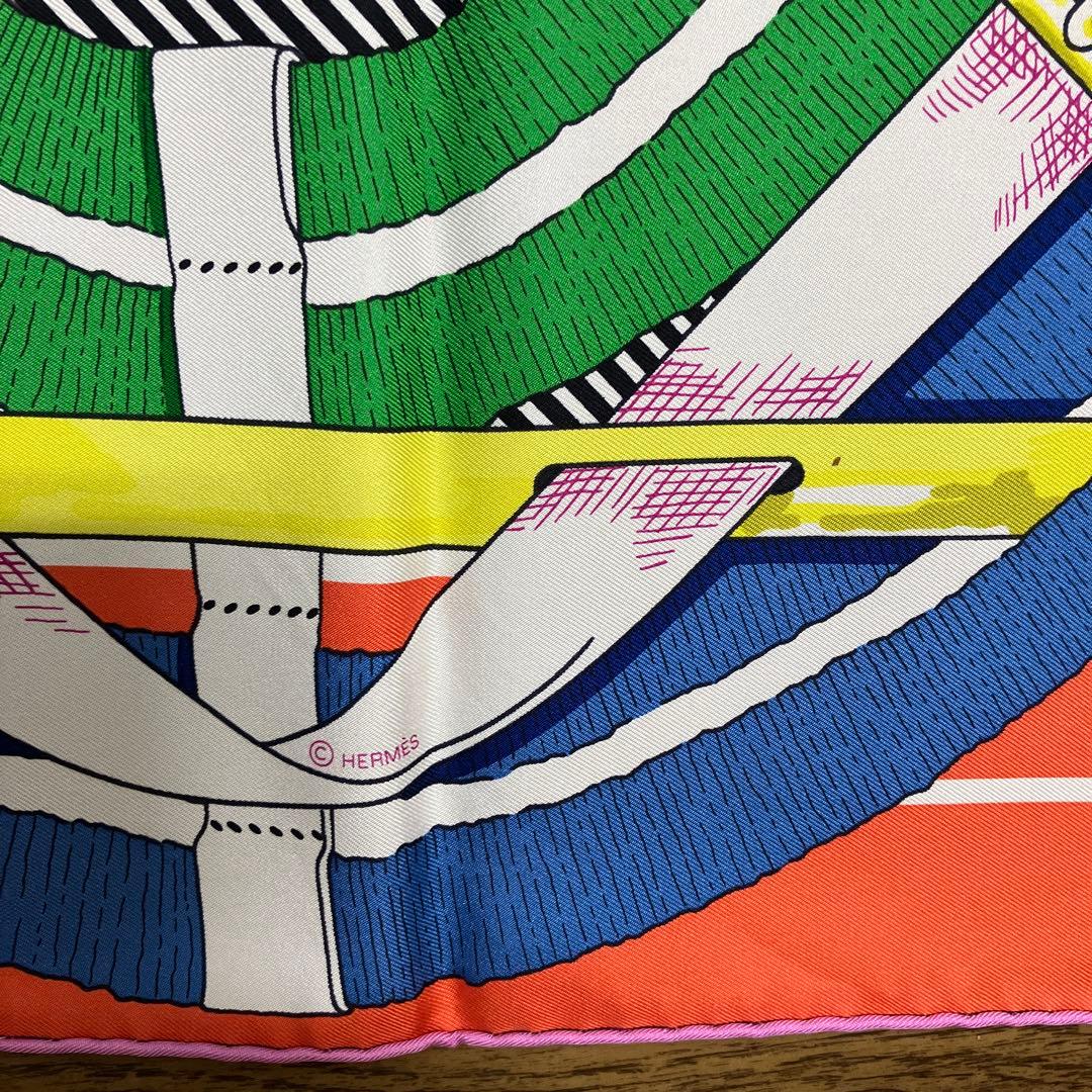 エルメス　スカーフ 90cm 「馬銜」柄