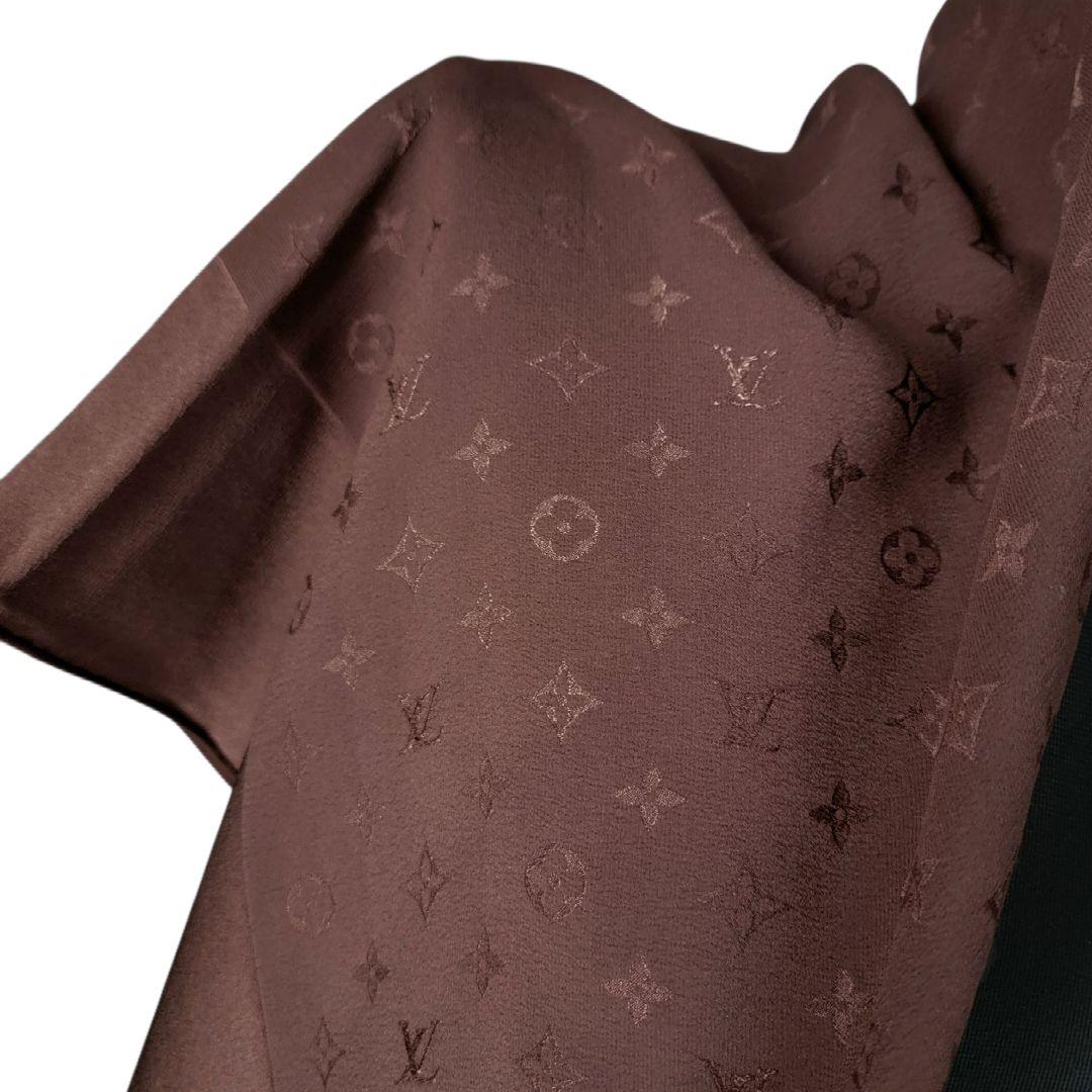 ルイヴィトン　モノグラム　シルクスカーフ ブラウン
