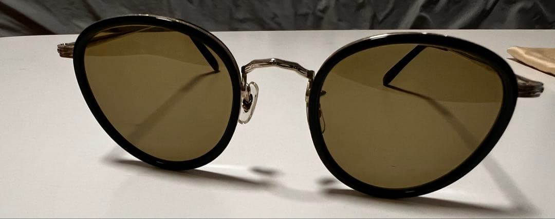 Oliver peoples オリバーピープルズ　グリーンレンズ　サングラス