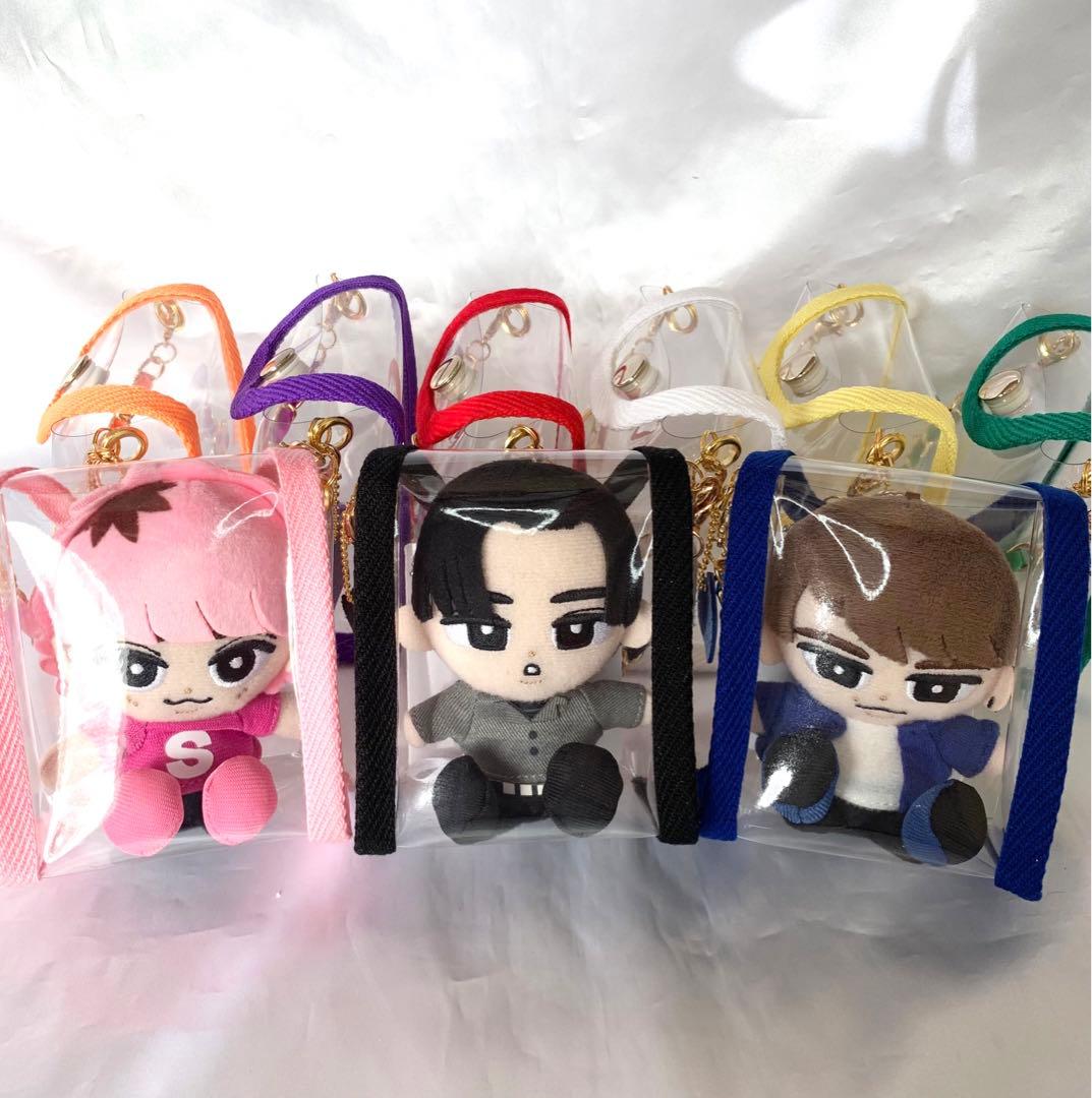 すのチルポーチ お座りタイプ SnowMan チルぬい ちびぬいポーチ - メルカリ