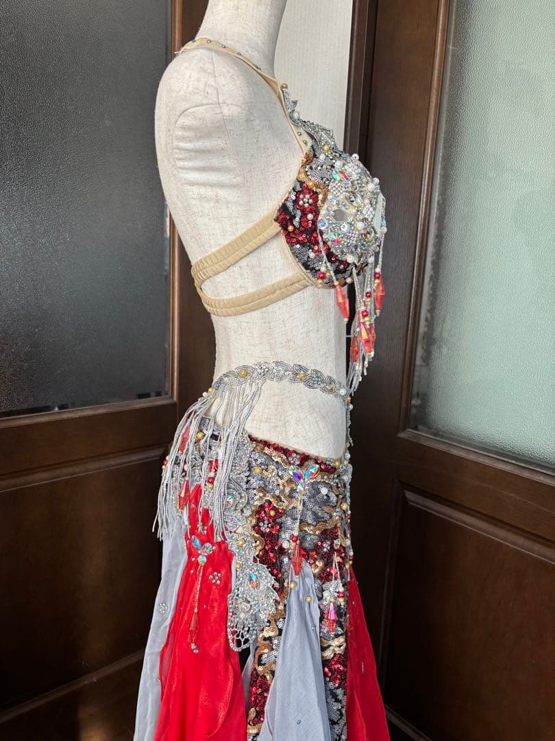 ベリーダンス衣装　hoyda ゴージャス赤系