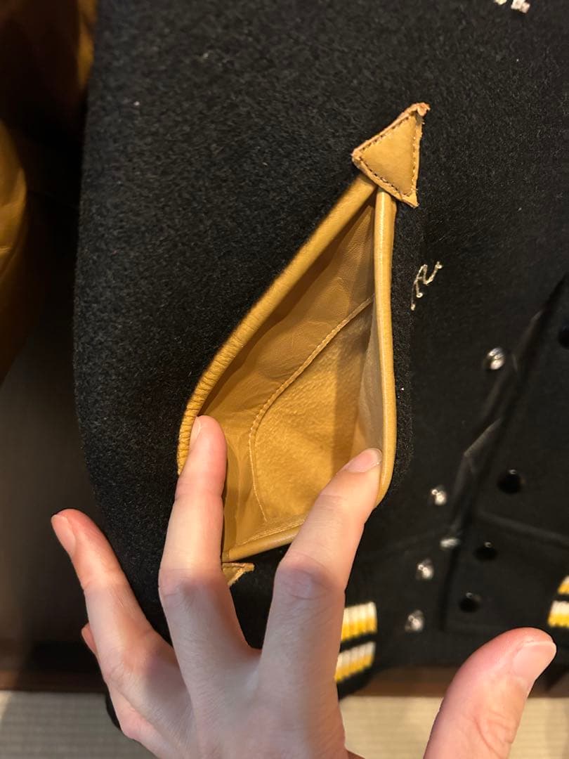 週末セール　WHITESVILLE(ホワイツビル)のスタジャン