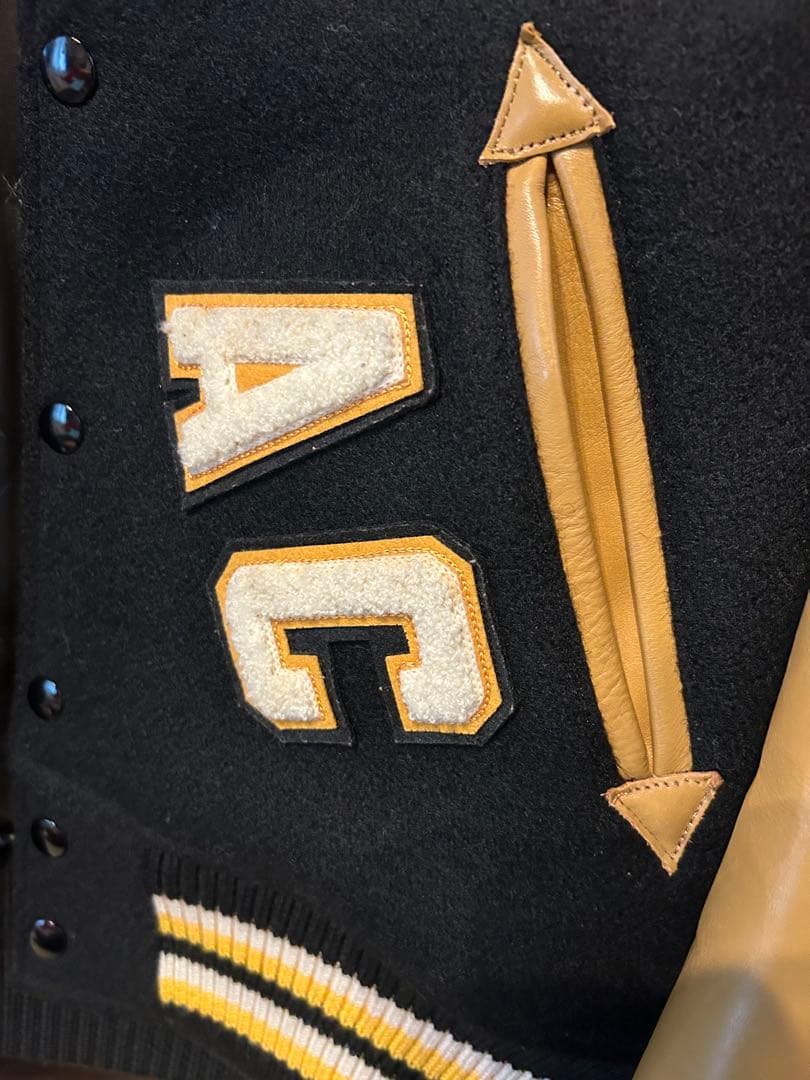 週末セール　WHITESVILLE(ホワイツビル)のスタジャン