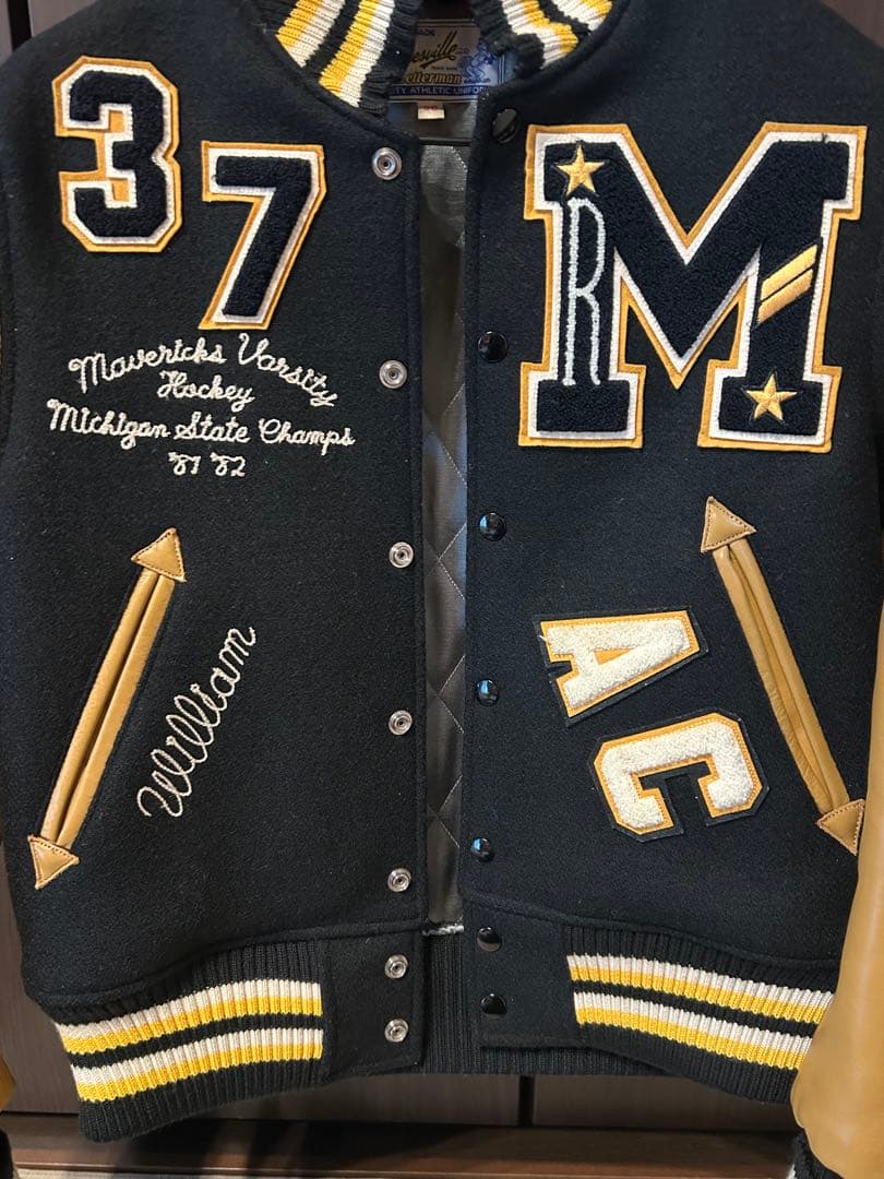 週末セール　WHITESVILLE(ホワイツビル)のスタジャン