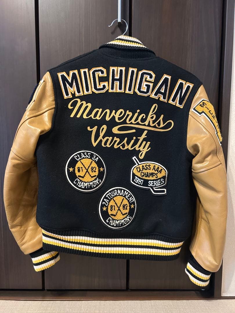 週末セール　WHITESVILLE(ホワイツビル)のスタジャン