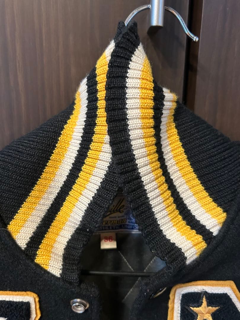 週末セール　WHITESVILLE(ホワイツビル)のスタジャン